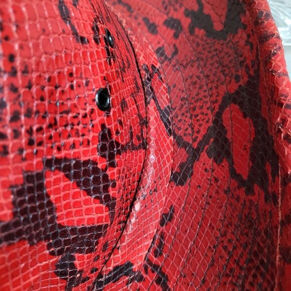 Vintage Kokin New York Red & Black Snakeskin Python Print Cowboy Hat 20' - Picture 4 of 8